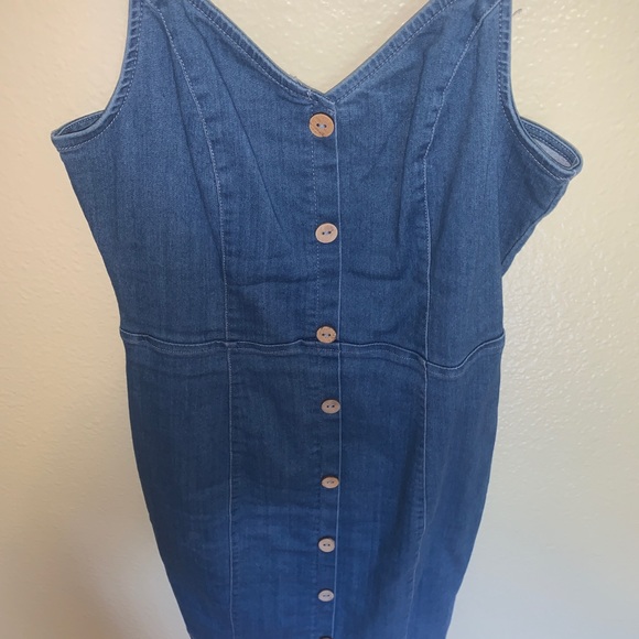 Jean button down dress - Picture 2 of 2